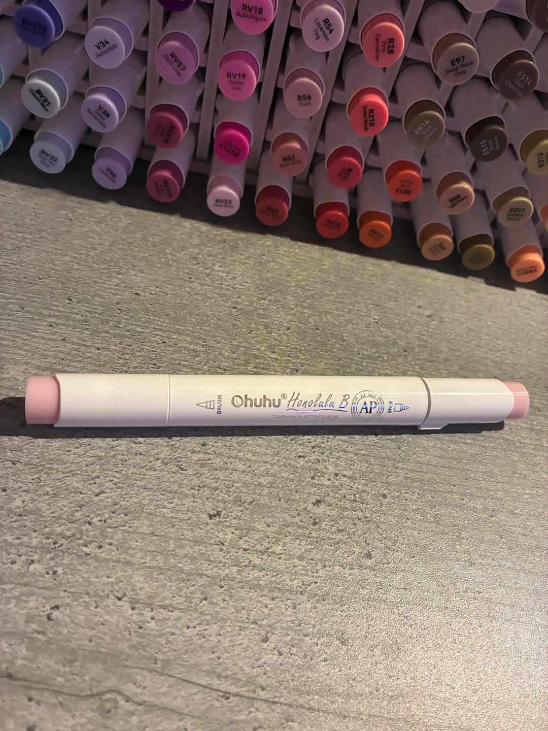 Customer photo review of Ohuhu Honolulu B RV270 / R23 Individual Marker, Brush & Fine