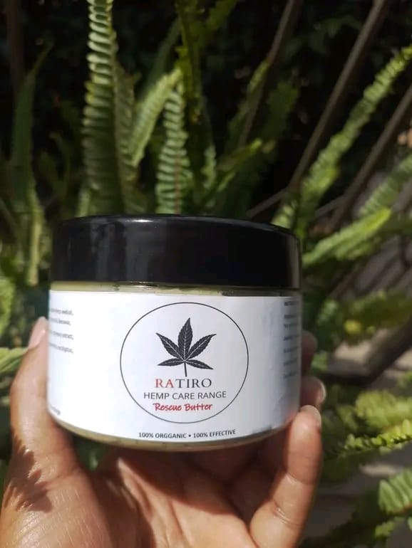 Customer photo review of 250 g Cosmetic Jar (85 mm neck) - Natural with Black Lid