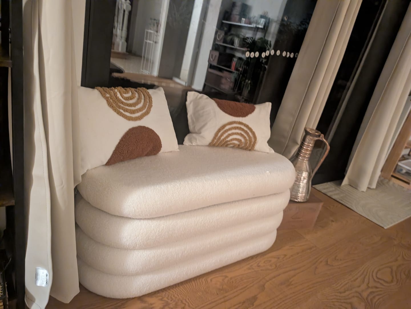 Customer photo review of UPPSALA - Banc coffre avec rangement en bouclettes blanches