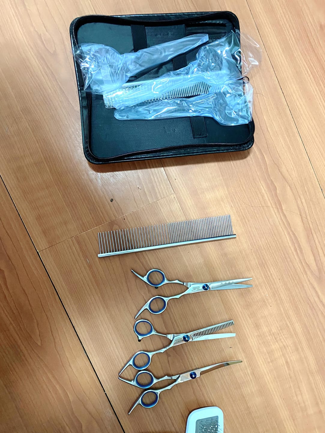 Customer photo review of Stainless Steel Pet Grooming Scissors & Comb
