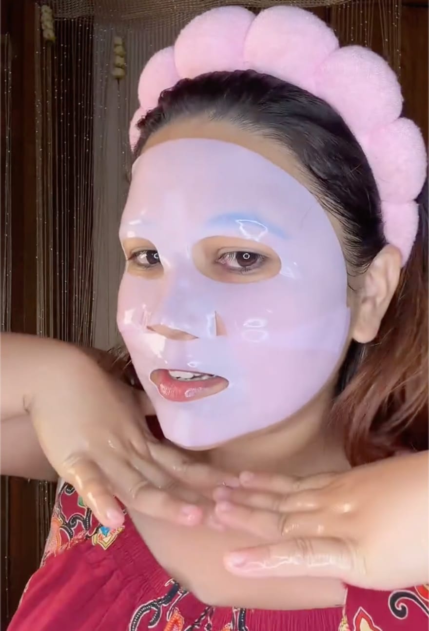 Customer photo review of Salmon PDRN Pink Collagen Jelly Gel Mask