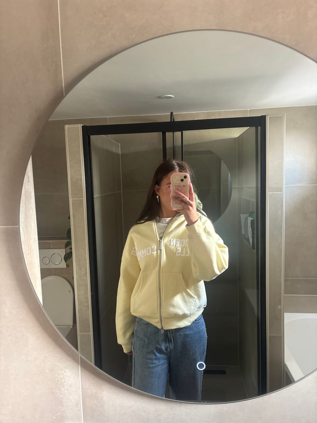 Customer photo review of GATED COMMUNITY ZIP HOODIE BUTTER YELLOW