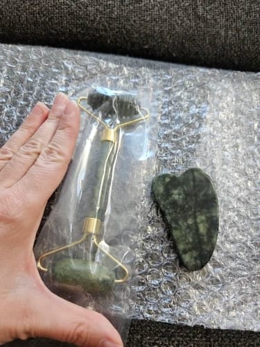 Customer photo review of Jade Roller & Gua Sha Set