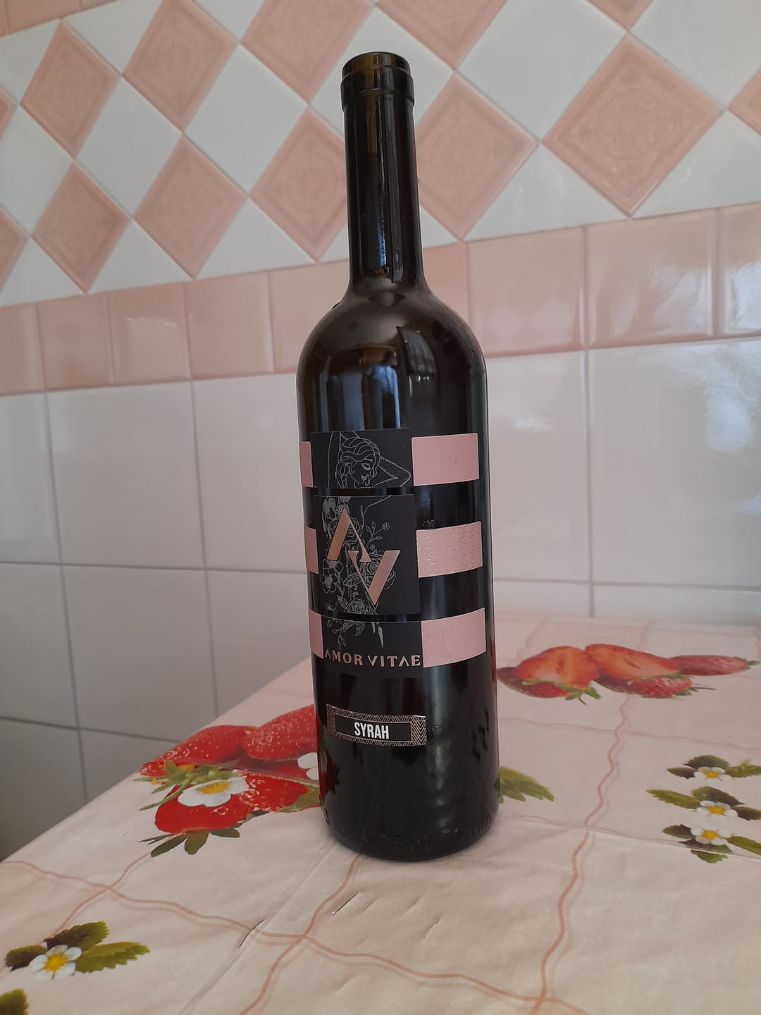 Customer photo review of Syrah