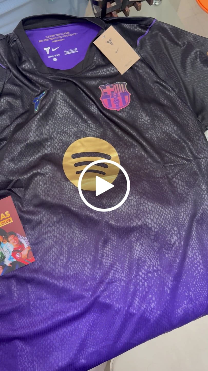Customer video review of FC Barcelona 2026/27 Visitante