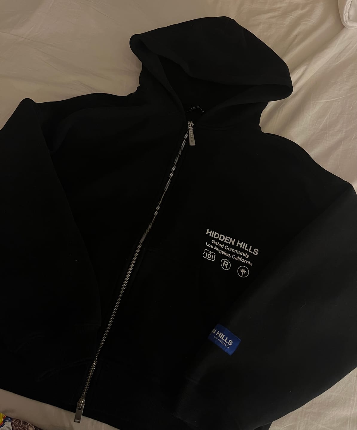 Customer photo review of LABEL ZIP HOODIE BLACK