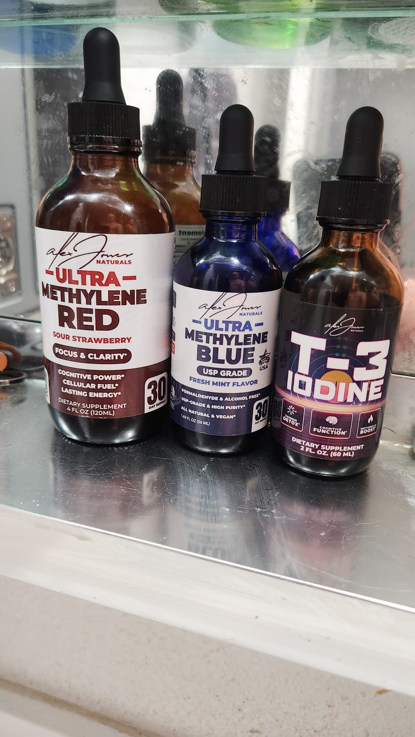 Customer photo review of The Ultra Methylene Red - Sour Strawberry (120ML) (30 Servings)