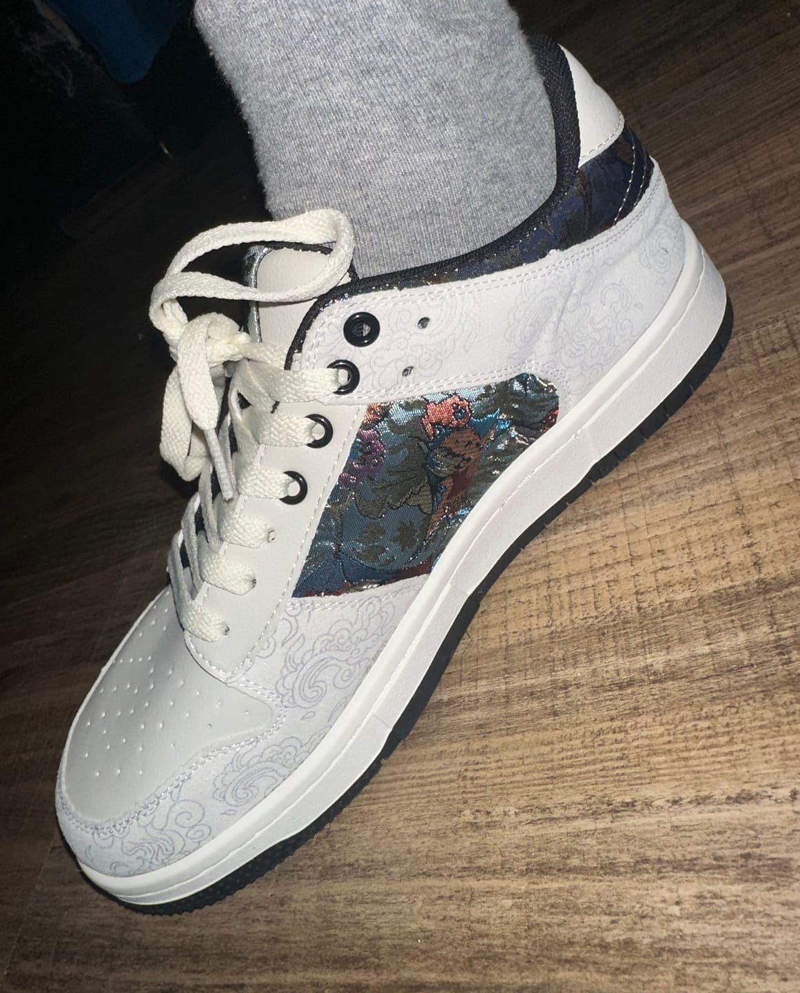 Customer photo review of Dunhuang Mythos Sneakers