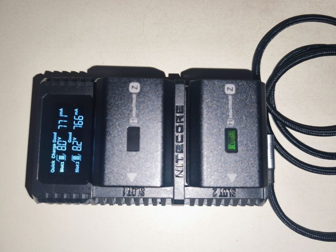 Customer photo review of USN4 PRO (Sony NP-FZ100) Dual-Slot Battery Charger