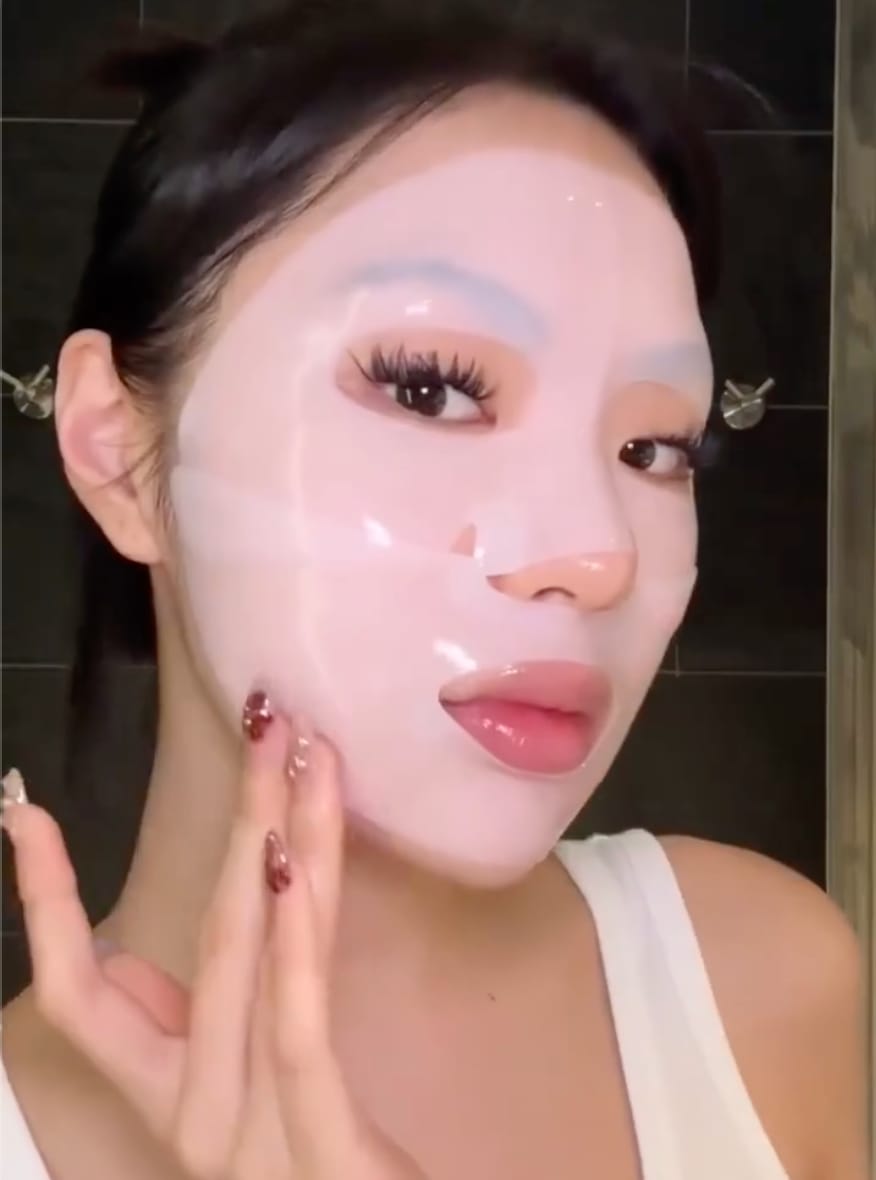 Customer photo review of Salmon PDRN Pink Collagen Jelly Gel Mask
