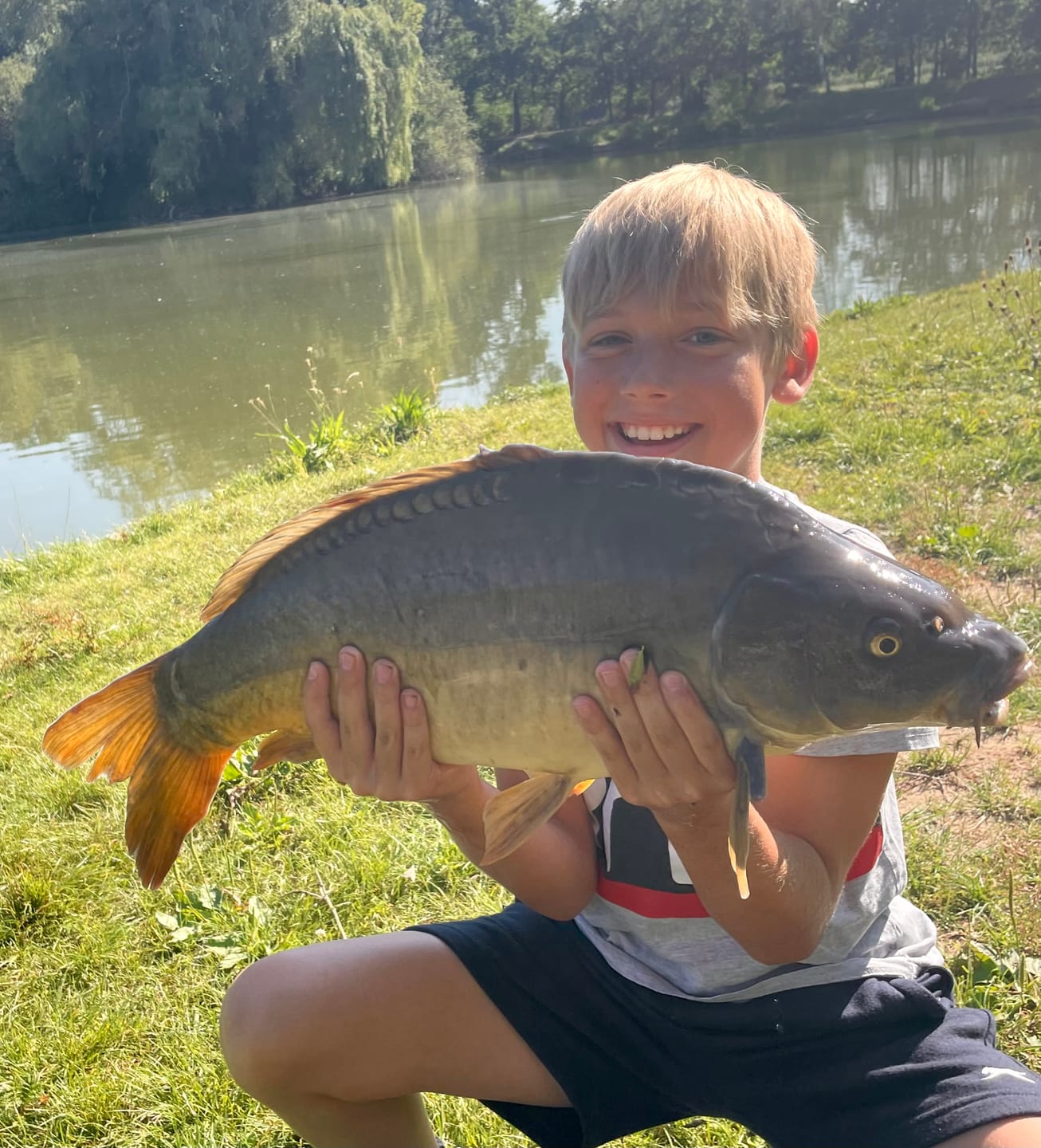 Customer photo review of FLOATING FEEDER🔝🎁