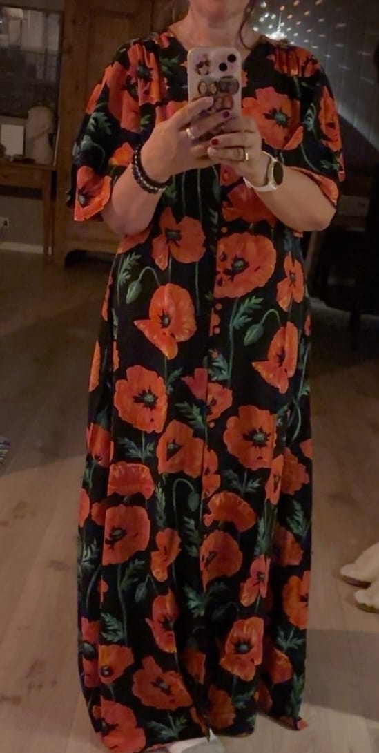 Customer photo review of Monika dress - lang kjole - poppy black