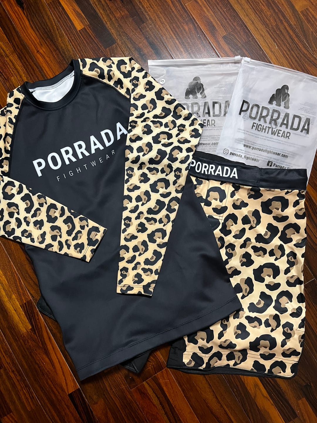 Customer photo review of LEOPARD RASH GUARD