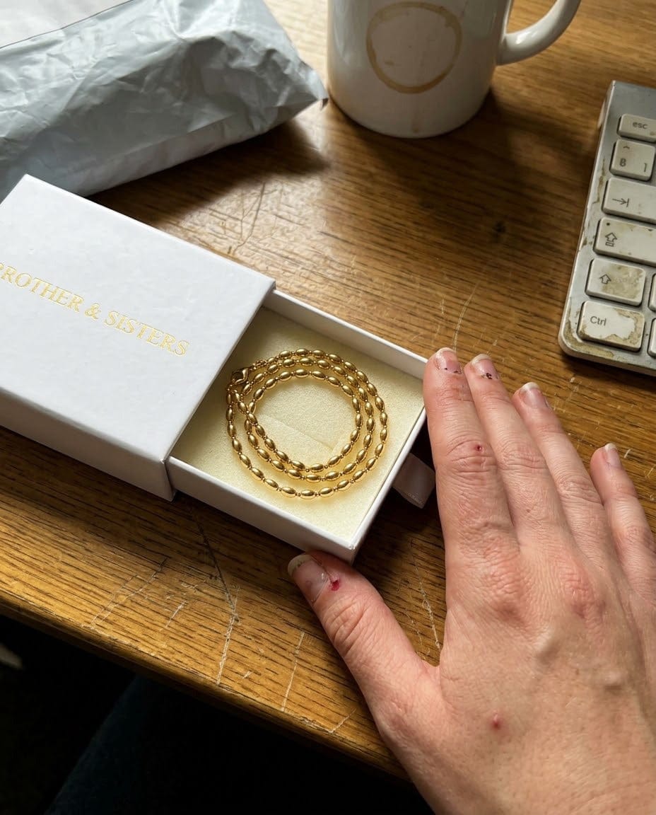 Customer photo review of Oval Bead Anklet
