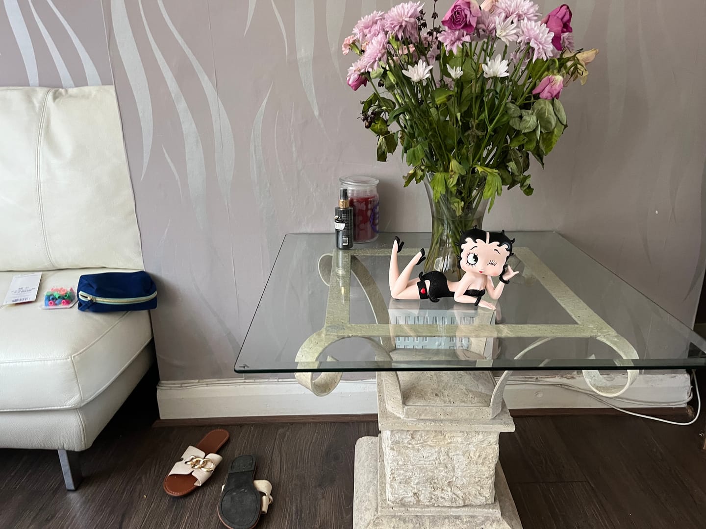 Customer photo review of Betty Boop Black Glitter Lying Down Figurine
