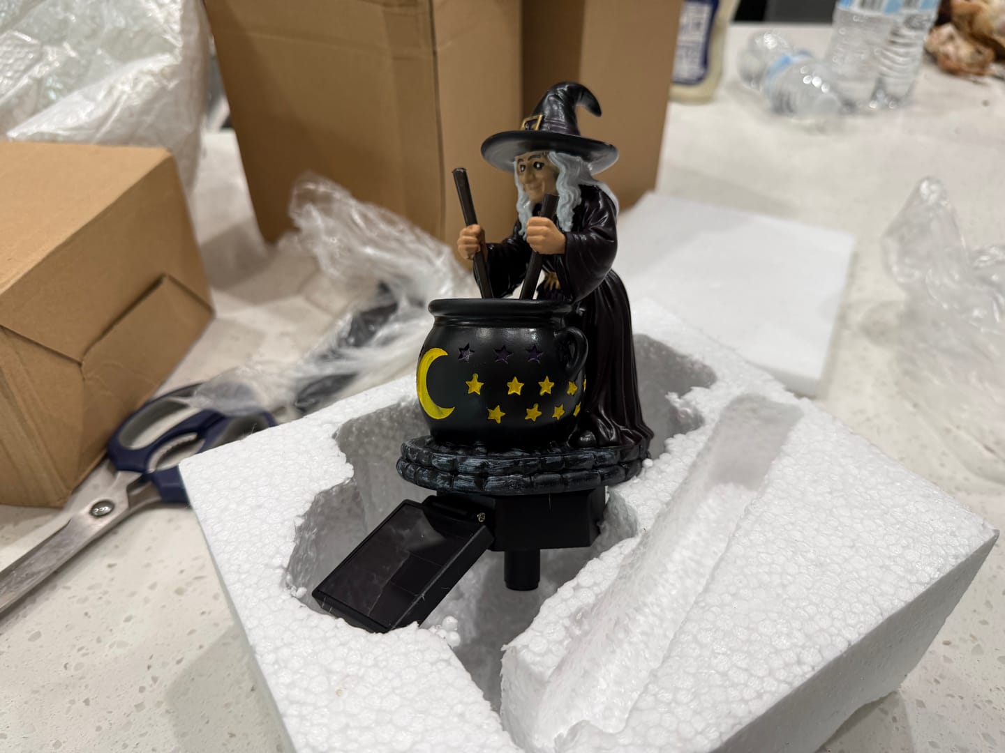 Customer photo review of 🪄Halloween Witch Glowing Cauldron Solar Light