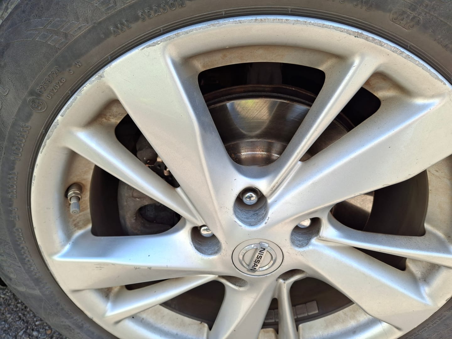 Customer photo review of Front Rear Disc Brake Rotors And Ceramic Pads Kit For Nissan Altima K8T-101599