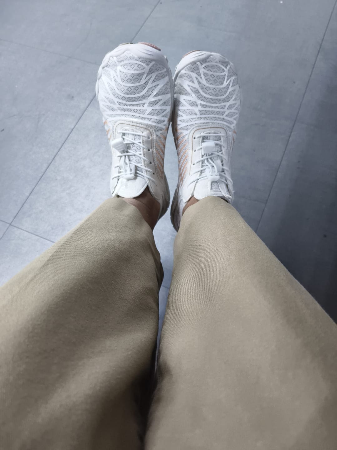 Customer photo review of Finally Walk Pain-Free Again With Our Grounding Barefoot Shoes