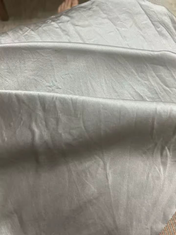 Customer photo review of Lumorias Silkes Örngott