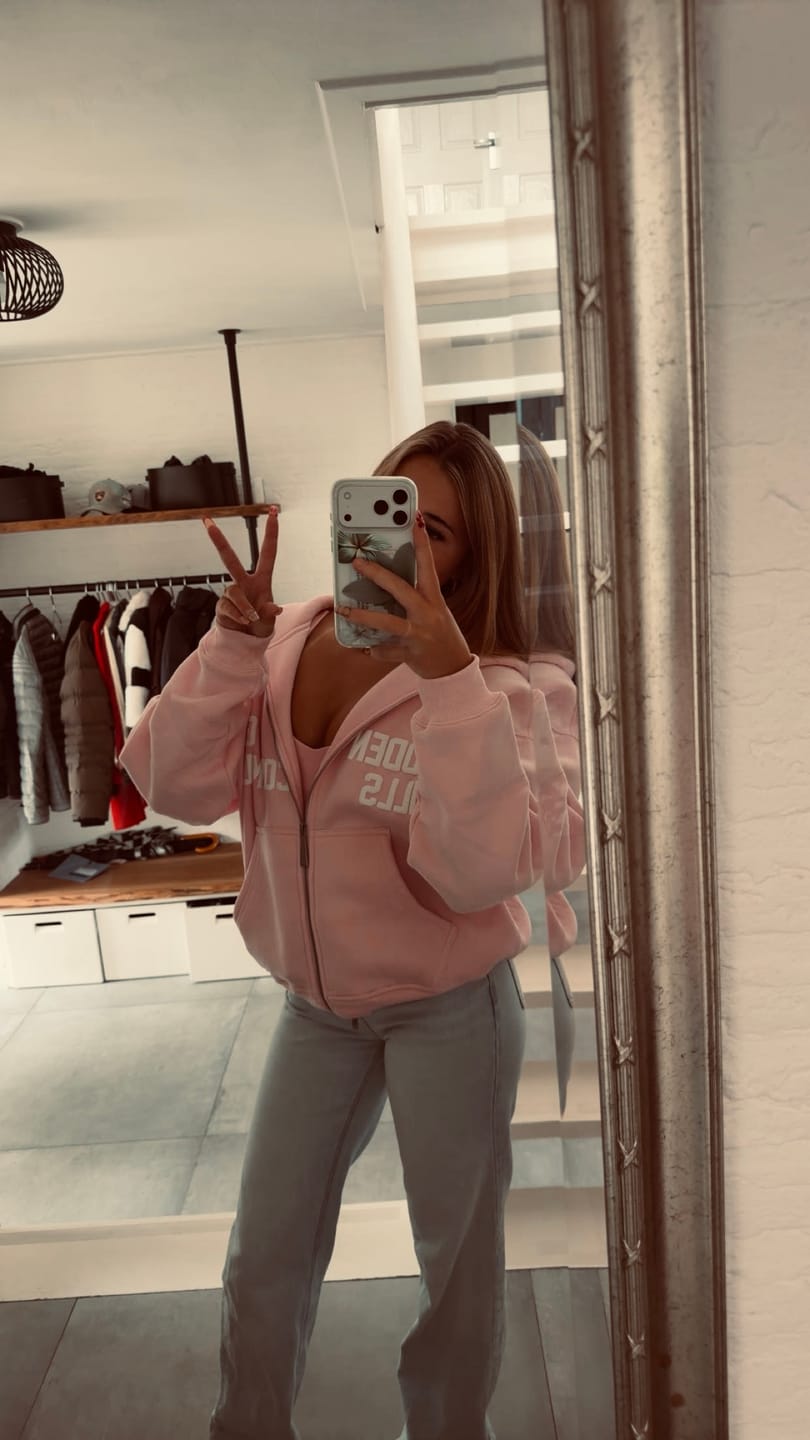Customer photo review of GATED COMMUNITY ZIP HOODIE LIGHT PINK