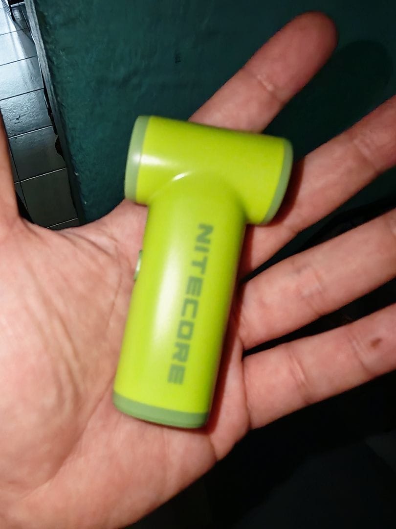 Customer photo review of NEF Nano - Palm-Sized High-Speed Handheld Fan