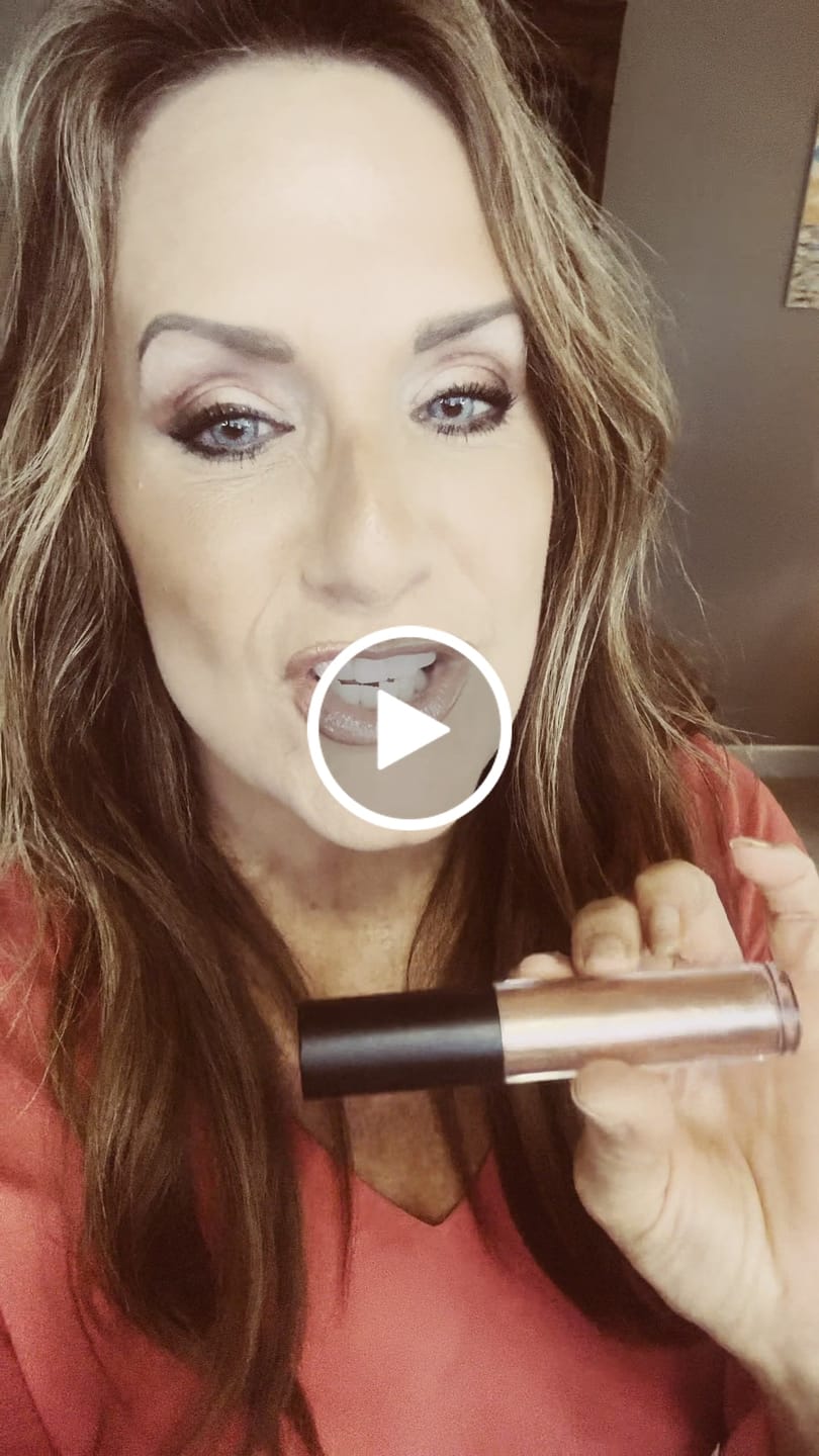 Customer video review of Whimsy Kiss Gloss: Just Like Honey