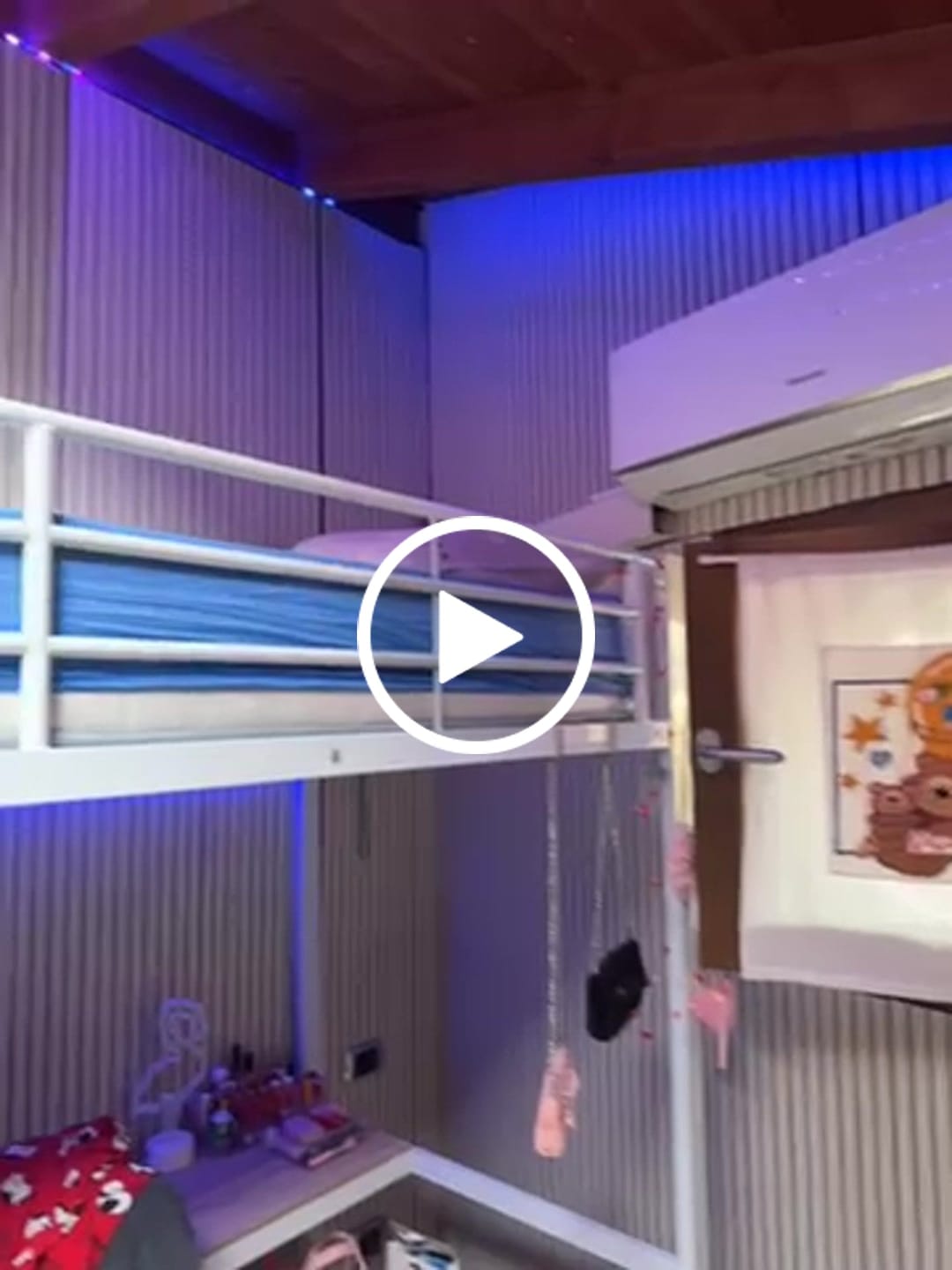 Customer video review of PANNELLO DOGHE PVC LEGNO H.280 L.30 SP.1 CM