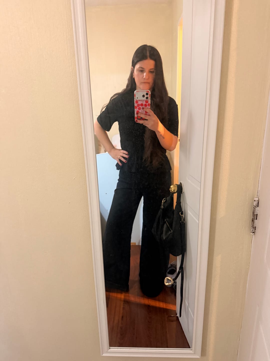 Customer photo review of JEANS PALAZZO TIRO ALTO BERNARDA negro