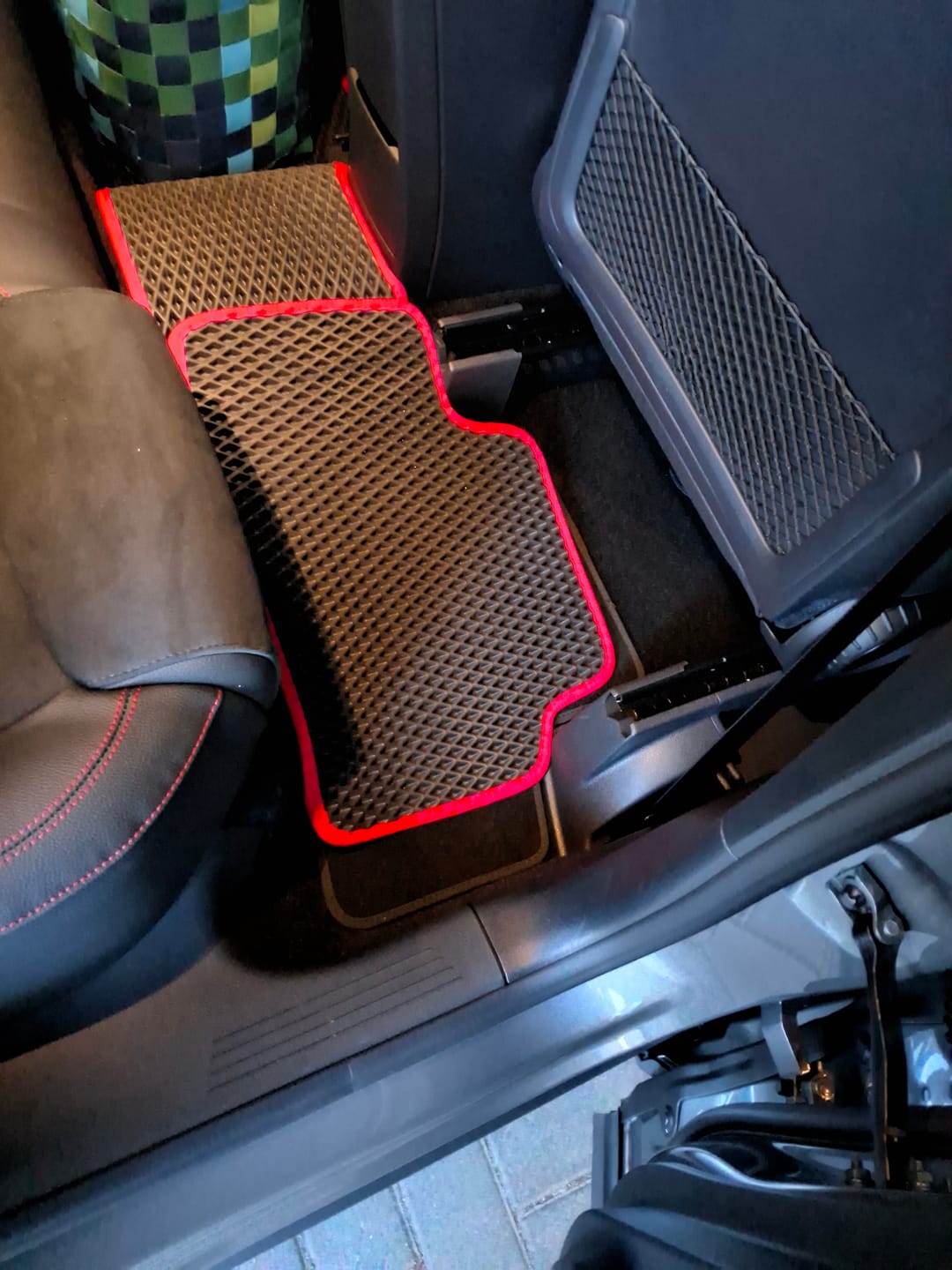 Customer photo review of Auto Fußmatten nach Maß - Komplettset