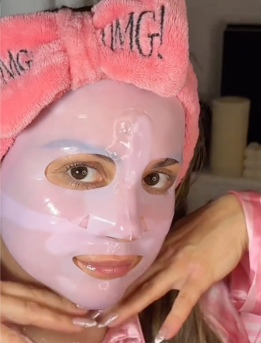 Customer photo review of Salmon PDRN Pink Collagen Jelly Gel Mask