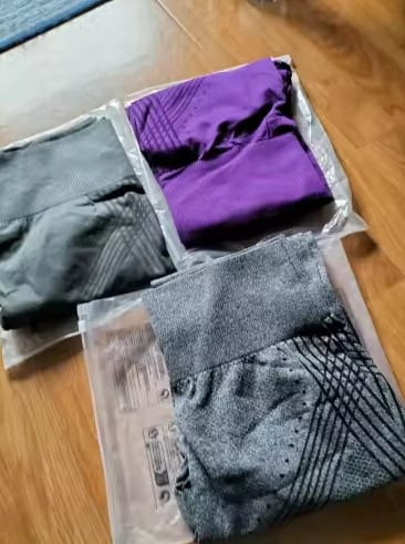 Customer photo review of Réduisez l'apparence de la cellulite et brûlez jusqu'à 2× plus de calories grâce au legging Nuéa.