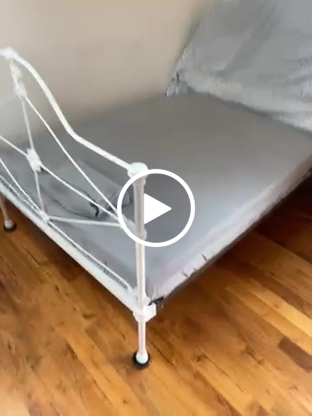 Customer video review of 100% Organic Cotton FITTED GROUNDING SHEET SET SWT038