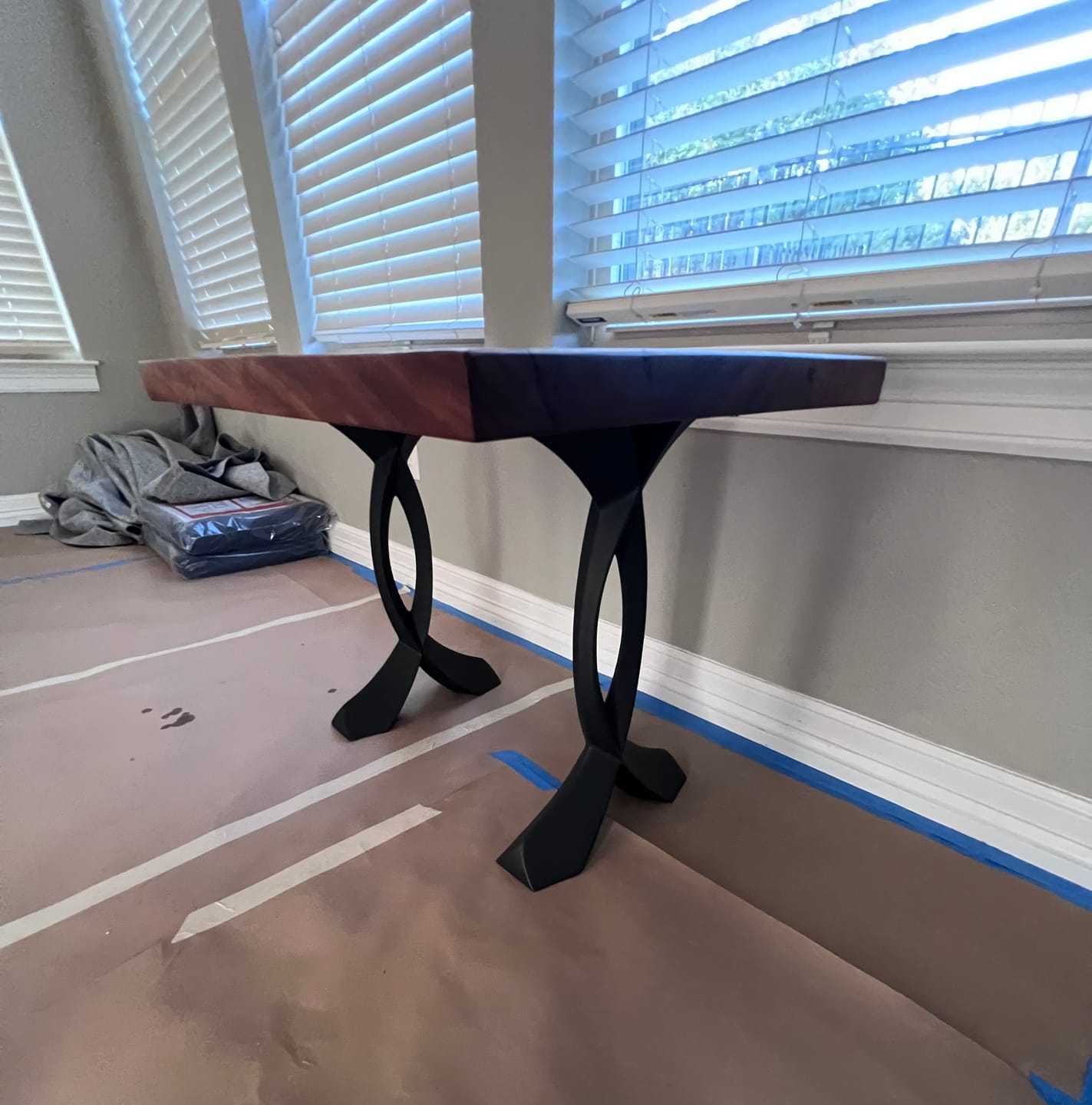 Customer photo review of End Table Legs 219 Curva 20" H Mid-Century Modern Style