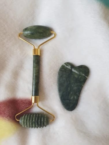 Customer photo review of Jade Roller & Gua Sha Set