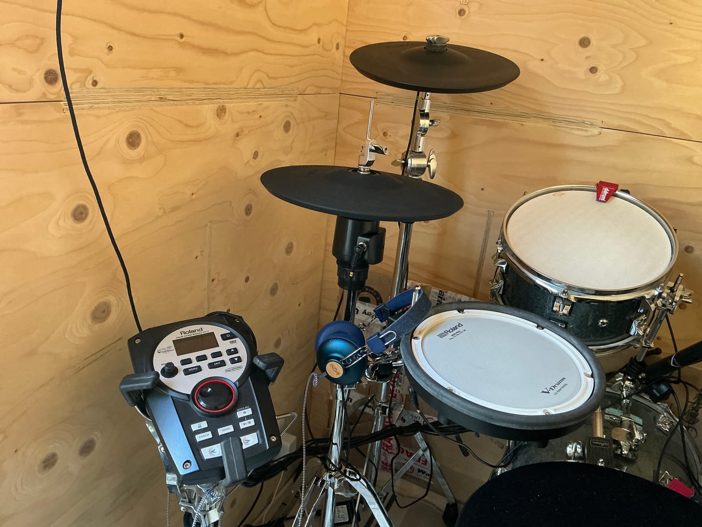 Customer photo review of Donner HHCB-12 12" Hi-Hat Set
