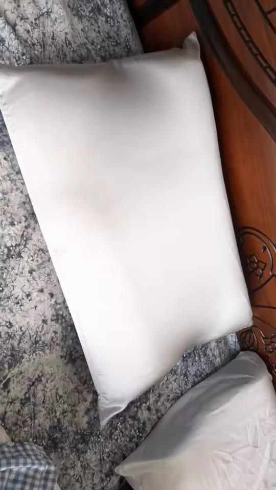 Customer photo review of Lumorias Silkes Örngott