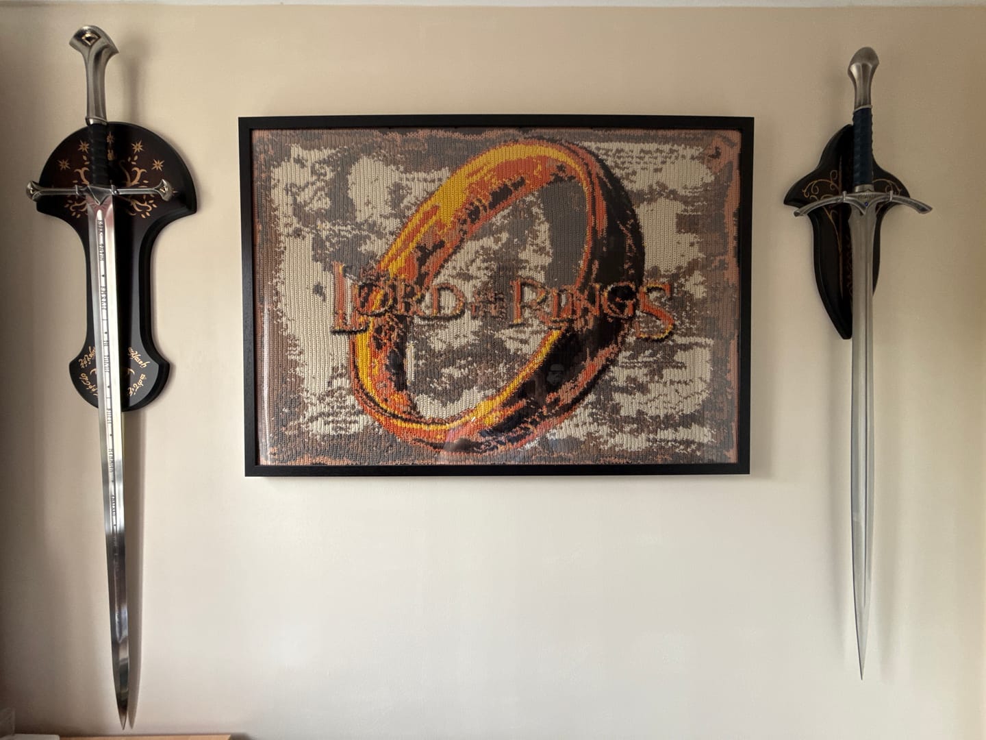 Customer photo review of Lord Of The Rings - Officially Licensed United Cutlery Anduril Sword of Aragorn