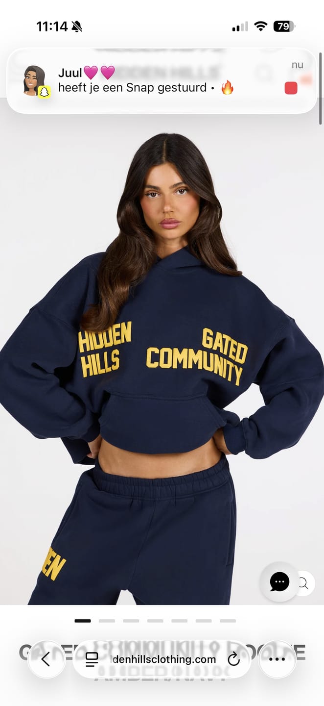 Customer photo review of GATED COMMUNITY HOODIE NAVY