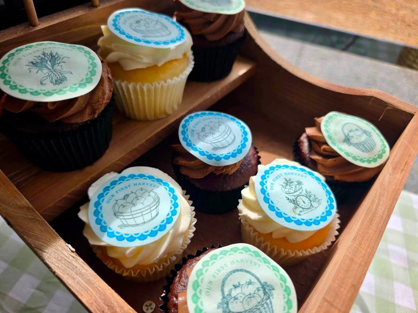 Customer photo review of 15 x 5 cm Pre-cut Standard Cupcake Custom Edible Icing Images