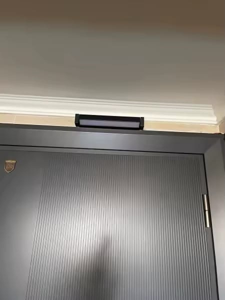 Customer photo review of Luminária Externa Led Ajustável à Prova d'água
