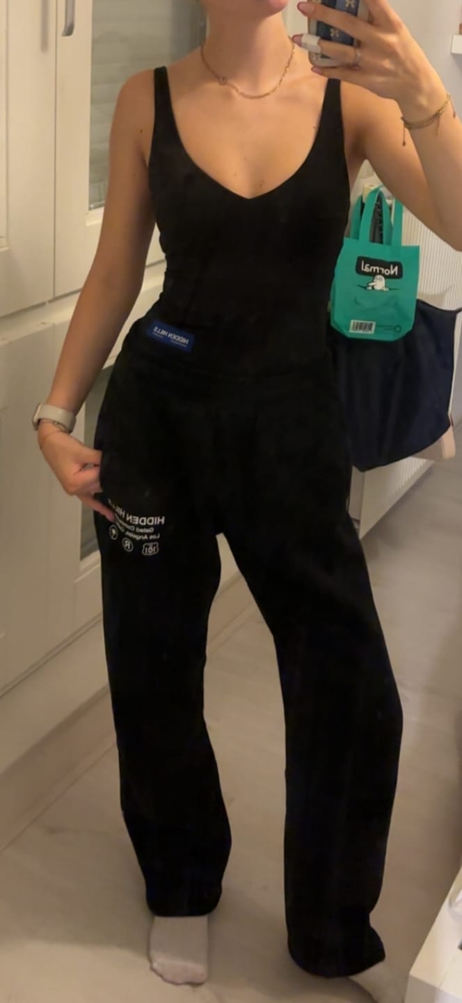 Customer photo review of LABEL STRAIGHT LEG SWEATPANTS BLACK