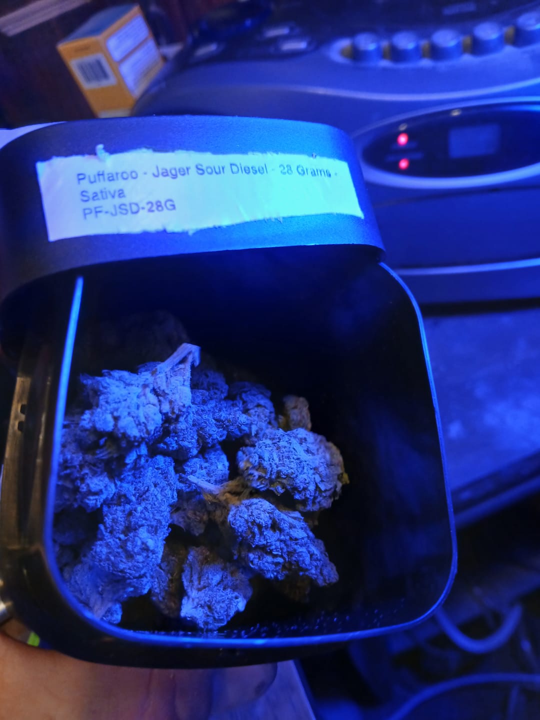 Customer photo review of Puffaroo - Jager Sour Diesel - 28 Grams - Sativa