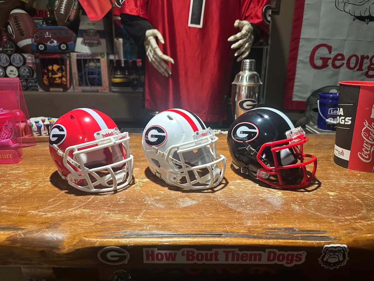 Customer photo review of Georgia Bulldogs Riddell Speed Mini Helmet - Black