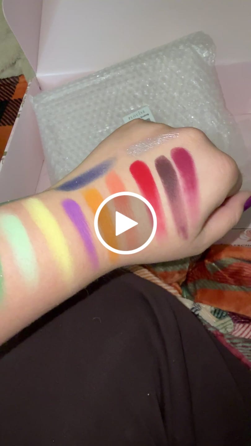 Zákaznická video recenze Scary Tale Ending Halloween Palette