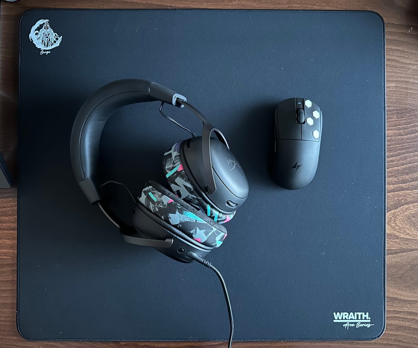 Customer photo review of Wicked Cushions FreeZe V2 Soğutma Jelli Kulaklık Pedleri - HyperX Cloud Serisi