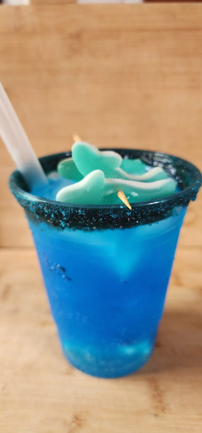 Customer photo review of Jarabe DaVinci Blue Curacao Botella 1 Litro