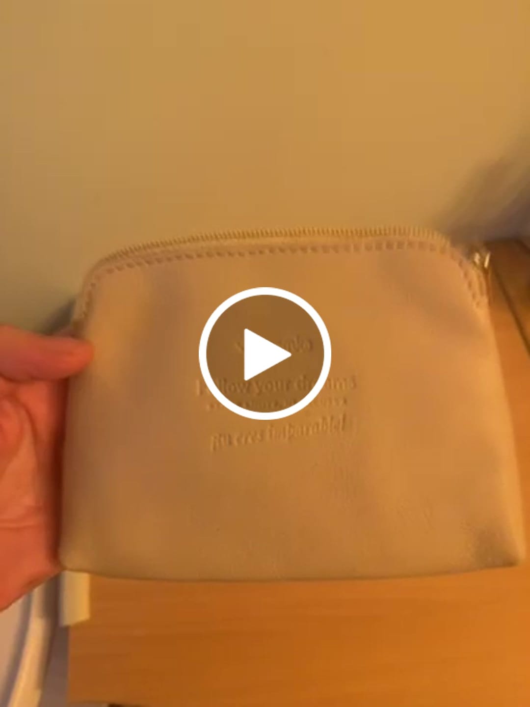 Customer video review of Mini Neceser Caomka de Piel · Pieza Exclusiva Núm. 19296