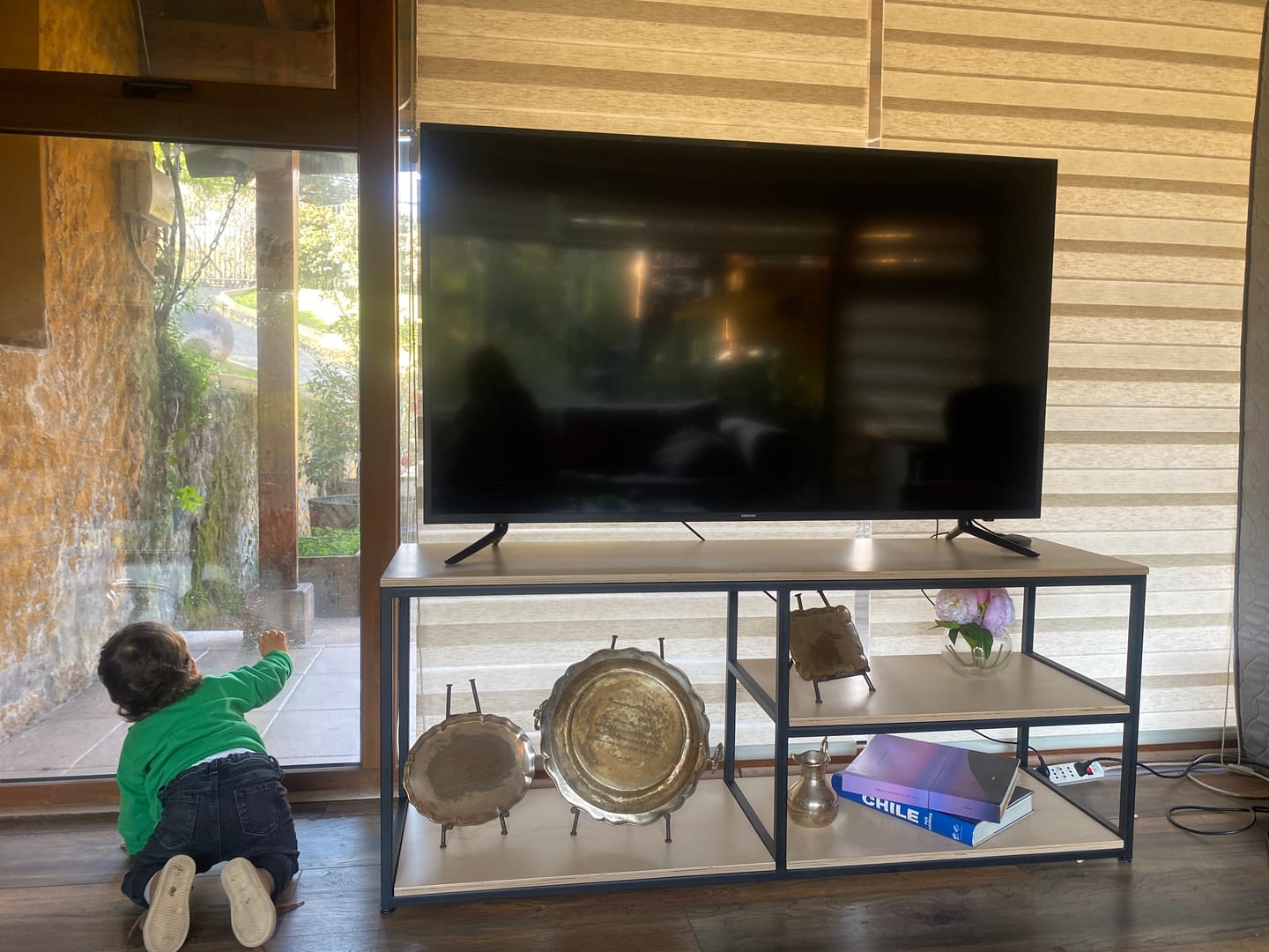 Customer photo review of Rack TV 146 — Kallfu.cl